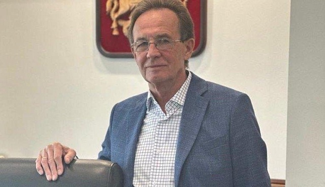 Префект Анатолий Смирнов: работы по благоустройству ведутся ежедневно