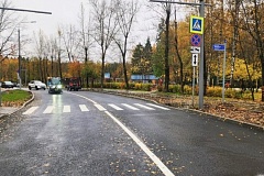 В Савелках завершили благоустройство аллеи Лесные Пруды и устраивают парковку у корпуса 360