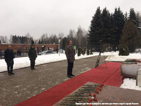 В Зеленограде состоялось возложение цветов к памятникам и мемориалам