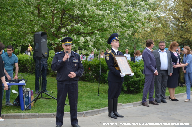В Зеленоград на вернисаж прибыло подразделение Президентского полка
