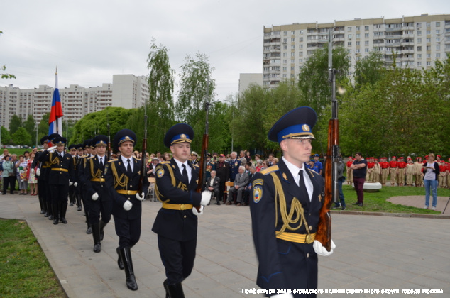В Зеленоград на вернисаж прибыло подразделение Президентского полка
