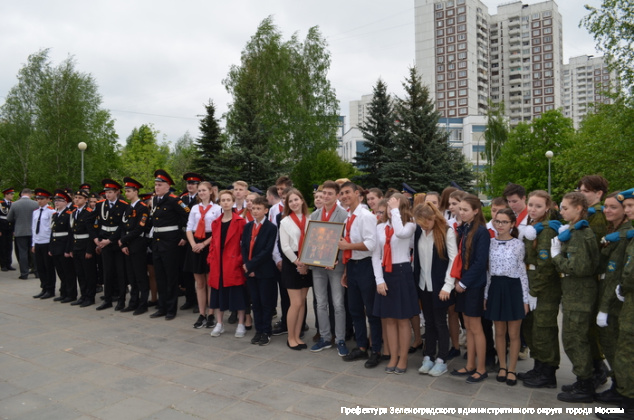 В Зеленоград на вернисаж прибыло подразделение Президентского полка